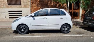 Se vende coche Tata Vista 2014