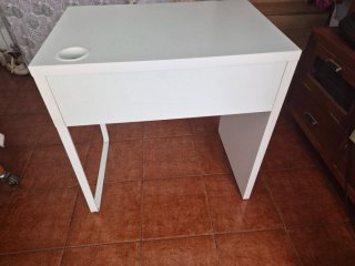 Mesa estudio Ikea 1 cajón 50x73cm