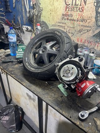 Yamaha Jog RR Scooter Negra y Azul
