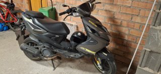 Yamaha Aerox 50cc Scooter Negro vic