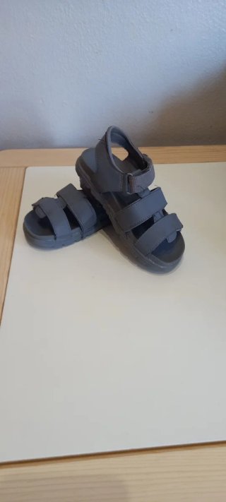 Calzados infantil, Zapatillas, Sandalias para niño