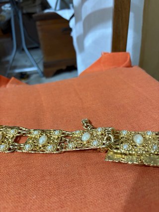 Cintura dorata con perle