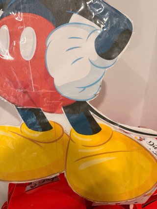 Mickey 3d cumple años