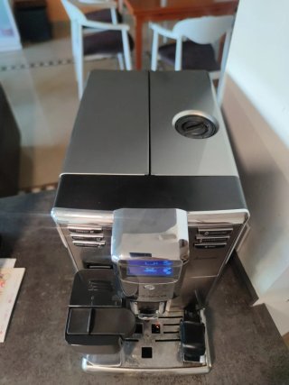 cafetera super automática saeco incanto