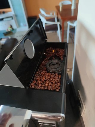 cafetera super automática saeco incanto