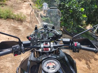 Triumph Explorer 1200 Adventure Negra