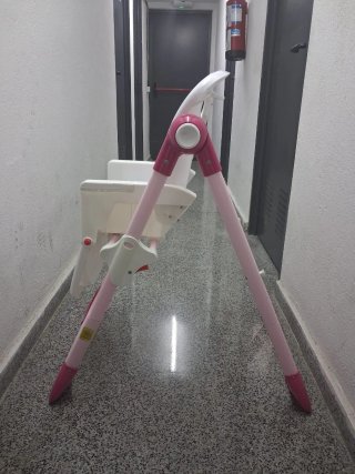Trona reclinable para bebé Precio no negociable