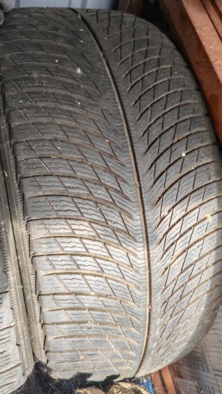 Michelin Pilot Alpin 5 SUV 285/40/21