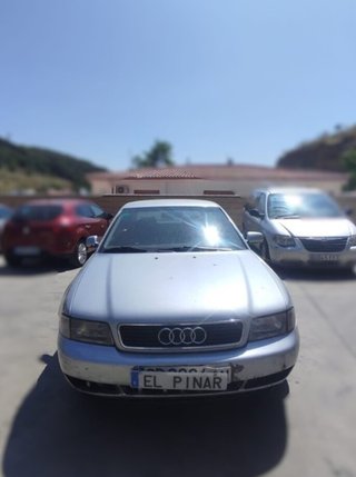 Centralita motor ecu audi 8d0907557s a4 1.8 97868