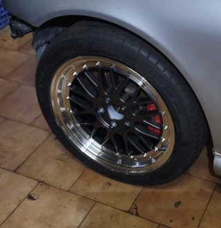 Llantas Japan Racing JR23 en 17