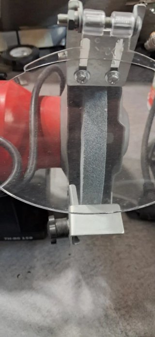 Esmeriladora Einhell TH-BG 150