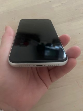 iPhone 11 Blanco Roto