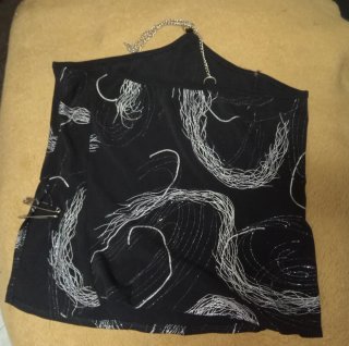 Top fiesta negro con cadena