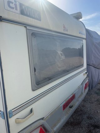 CARAVANA WILK DE LUXE DE DOBLE EJE DE 1999 – 7.8