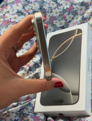 iPhone 16 Pro Max Plata
