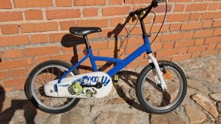 Bicicleta infantil azul