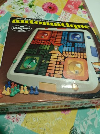 Parchís automático magnético