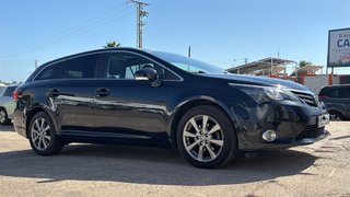 Toyota Avensis 2012
