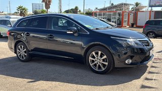 Toyota Avensis 2012