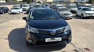 Toyota Avensis 2012