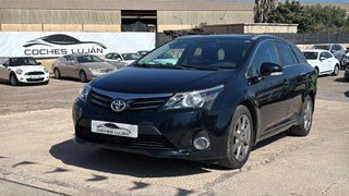 Toyota Avensis 2012