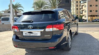 Toyota Avensis 2012