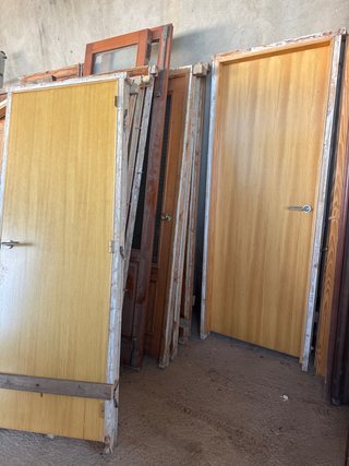 Puerta madera una hoja paso