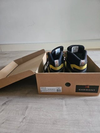 Botas Garmont Ascent GTX