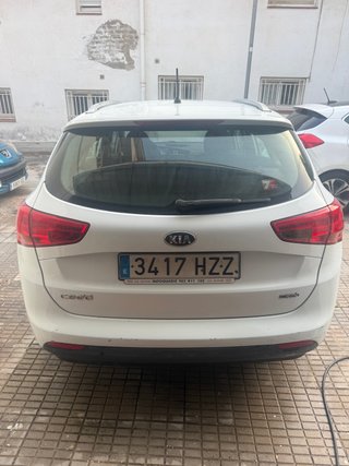 Kia Ceed SW 1.6 CRDI 110cv - único dueño