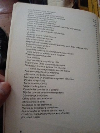 Cómo Tocar la Guitarra - Roger Evans