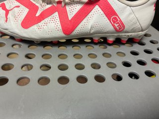 Zapatillas de fútbol Puma multitacos