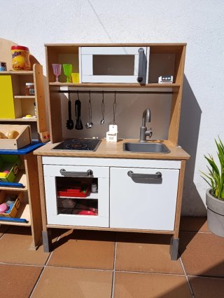 Cocina de madera infantil