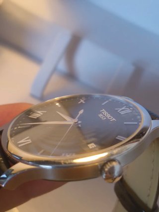 Tissot Tradition 42mm Negro/Plata con caja y libro