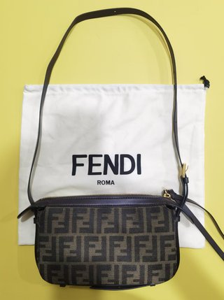 Bolso Small Simply Fendi Mini casi nuevo