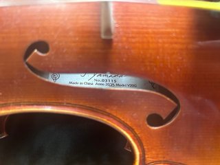 Violín Yamaha V20 G 4/4 y arco W. E. DÖRFLER OC
