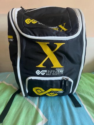 Mochila Infinitri Negra y Amarilla