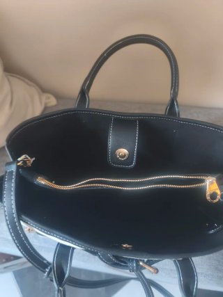 Bolso Stradivarius Rayas Beige y Negro