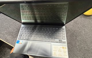 Asus Zenbook 13 OLED UX325EA Gris (Pine Gray)
