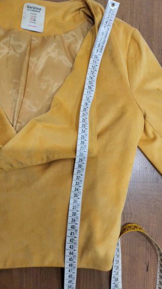 Giacca Bershka senape manica 3/4