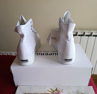 Tenis Superga plataforma blancos talla 38 y 39