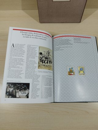 2 Volumi Il Libro dei Francobolli d'Italia