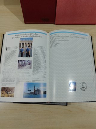 2 Volumi Il Libro dei Francobolli d'Italia