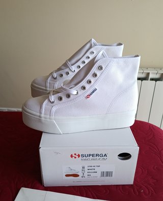 Superga 2750 Hi Top Talla 40 de 85€