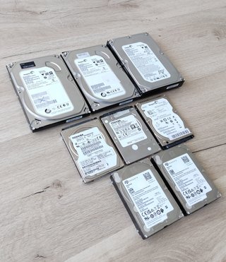 8x Discos Duros SATA 2.5/3.5 DEFECTUOSOS