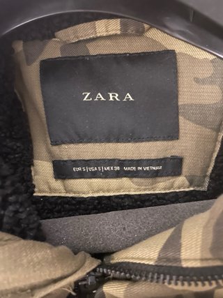 Chaqueta Zara Camuflaje Verde