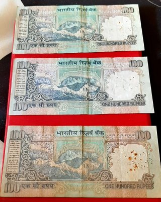 3 Billetes India 100 Rupias (No curso legal)