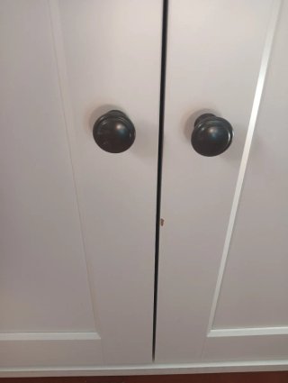 Armario alto Hauga Ikea 2 puertas
