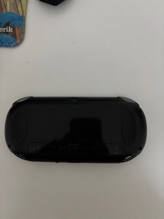 PS Vita OLED + Tarjeta 8GB + Cargador + Funda