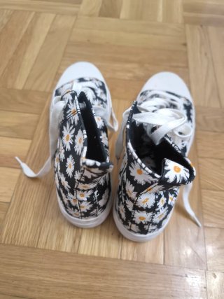 Zapatillas plataforma flores