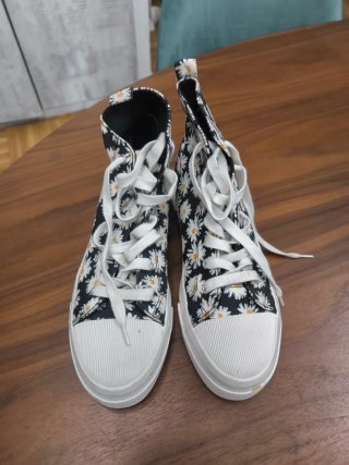 Zapatillas plataforma flores